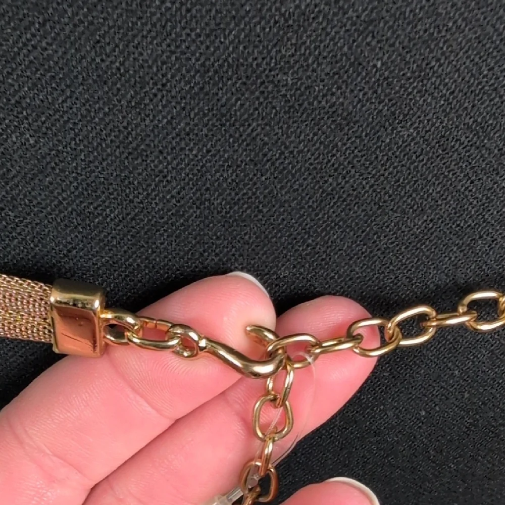 Elegant Gold Women's‎ Belt